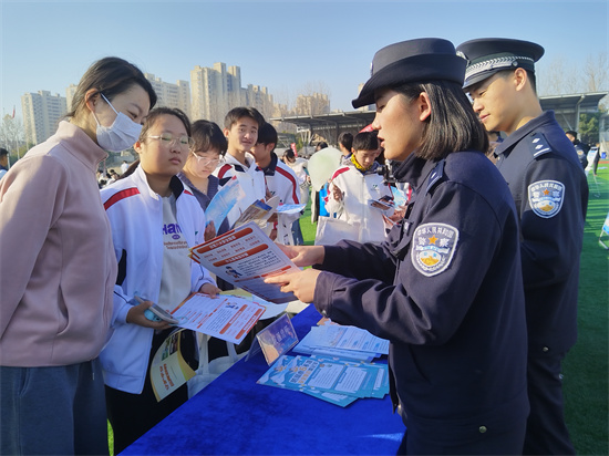 “弘揚憲法精神 增強法治觀念” 揚州儀徵市多形式開展憲法宣傳活動