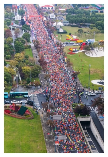 雅迪2024錫山宛山湖馬拉松暨大運河馬拉松系列賽（無錫錫山站）鳴槍開跑