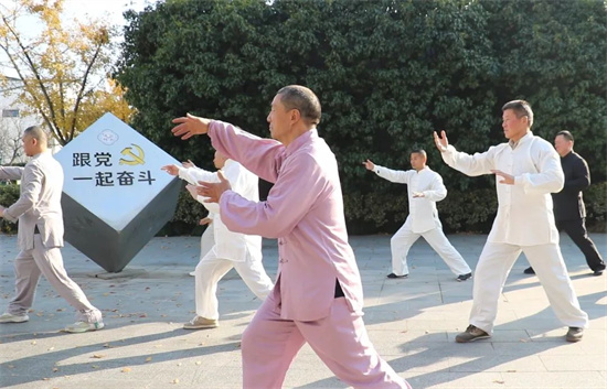 傳遞健康理念 太極快閃活動在蘇州舒心健康街區精彩上演