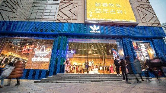 (供稿 社會廣角列表 三吳大地南京 移動版)Adidas Originals FDD城市旗艦店登陸南京東方福來德(列表頁標題)Adidas Originals FDD城市旗艦店登陸南京