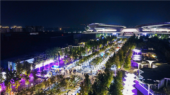 （B 文旅列表 三吳大地南京 移動版）南京市建鄴區銀杏裏文化藝術周正式開幕