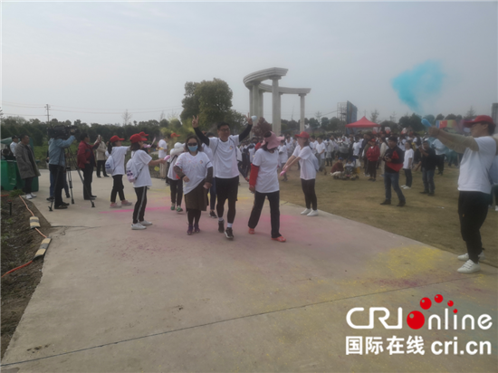 (原創 本網專稿 三吳大地泰州 移動版)泰州“悅動海陵”麒麟花海旅遊節啟動