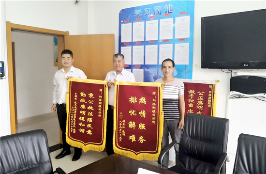 (相城區委宣傳部 供稿 社會廣角列表 三吳大地南京 移動版)蘇州市相城區陽澄湖鎮人民調解委員會主任朱建華:紮根基層二十年 築牢化解矛盾“第一道防線”