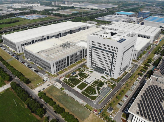 海鷹空天材料研究院生産線建設項目取得階段性突破_fororder_12