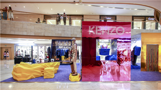 (供稿 企業列表 三吳大地南京 移動版)KENZO2019年秋冬新款發佈展登陸南京德基廣場