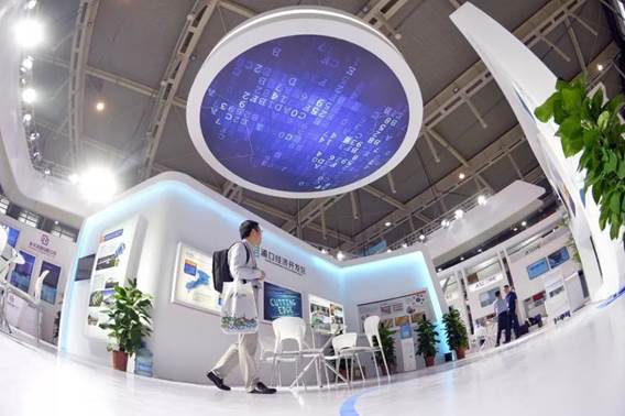 (國博資訊-下小圖2)南京國博獲“2019年度金五星優秀會展場館獎”