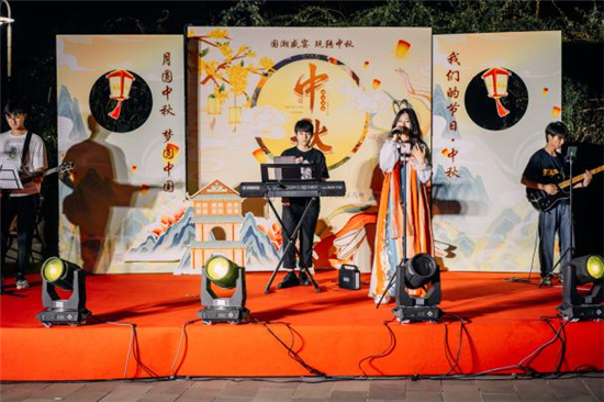 泰州海陵城南街道開展“國潮盛宴 玩轉中秋”活動_fororder_4