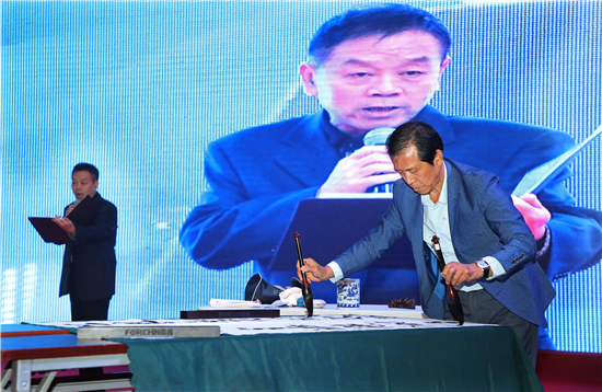 （供稿 社會廣角列表 三吳大地南京 移動版）南京雨花臺區“公眾委員進社區”品牌發佈儀式舉行（列表頁標題）雨花臺區“公眾委員進社區”品牌發佈儀式舉行