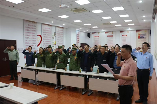 泰州海陵城中街道開展紀念收復老山40週年暨兩參老兵宣講主題黨日活動_fororder_圖片 1