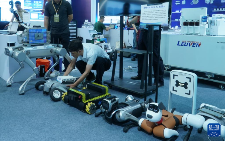 2025江蘇産學研合作對接大會在南京開幕_fororder_20250912_092448_000