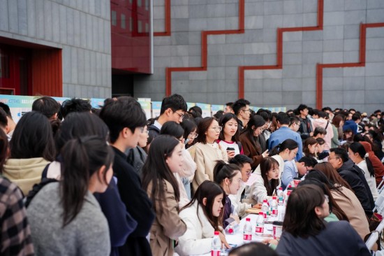 2025年“校園蘇州日”全國秋招活動走進南京高校_fororder_圖片 2