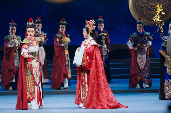 “05後”女小生演繹家國大義 南京市越劇團《英雄少年》“五四”開演_fororder_圖片 3