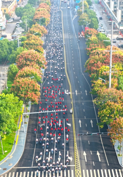 江蘇盱眙：國慶騎行潮 車輪丈量城市發展變遷_fororder_微信圖片_2025-10-01_191755_309_副本
