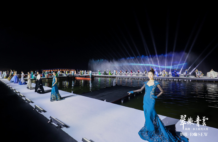 兩大秀場同日競艷 助推“時尚常熟”品牌再出圈