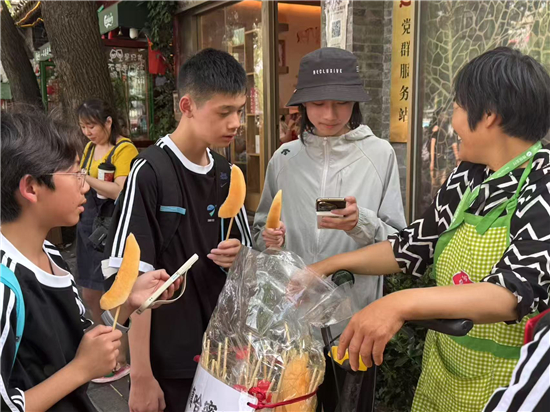 11位初中生九天數城調研 為大運河寫下“青春提案”_fororder_圖片2