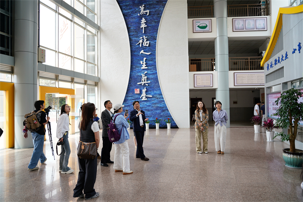 “媒體看校園”主題采風走進南京江北新區 解密高品質教育的生動圖景_fororder_47