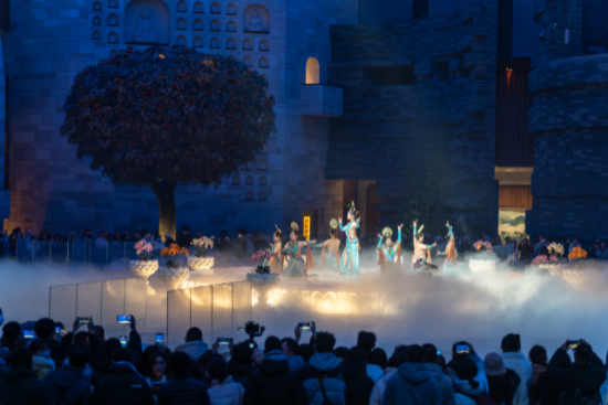 千年鐘聲叩響新歲 牛首山以傳統民俗與現代科技奏響跨年文化樂章_fororder_IMG_1457