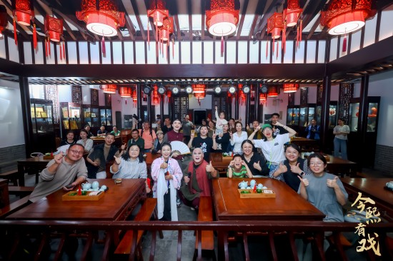 從“看客”到“主角” 南京“今熙有戲”沉浸式夜遊激活傳統戲曲魅力_fororder_圖片 3