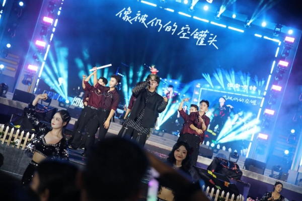 淮安方特“復古風情節”盛夏狂歡正酣 暑期特惠歡樂再續_fororder_圖片6_副本