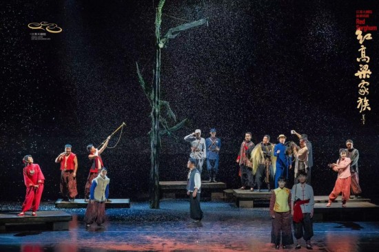 從南京走向全國 話劇《紅高粱家族》巡演收官讓經典文學“活”在舞臺_fororder_圖片 1