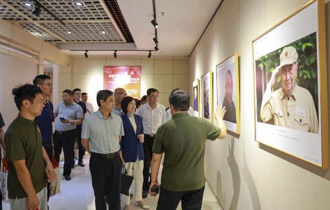 九三學社泰州市委員會舉辦九三學社創建80週年主題展覽_fororder_20250904998d02252f354db7a80b00e2727d6bef_20250904c97c0fa805fc44fc87454c596ec052cb