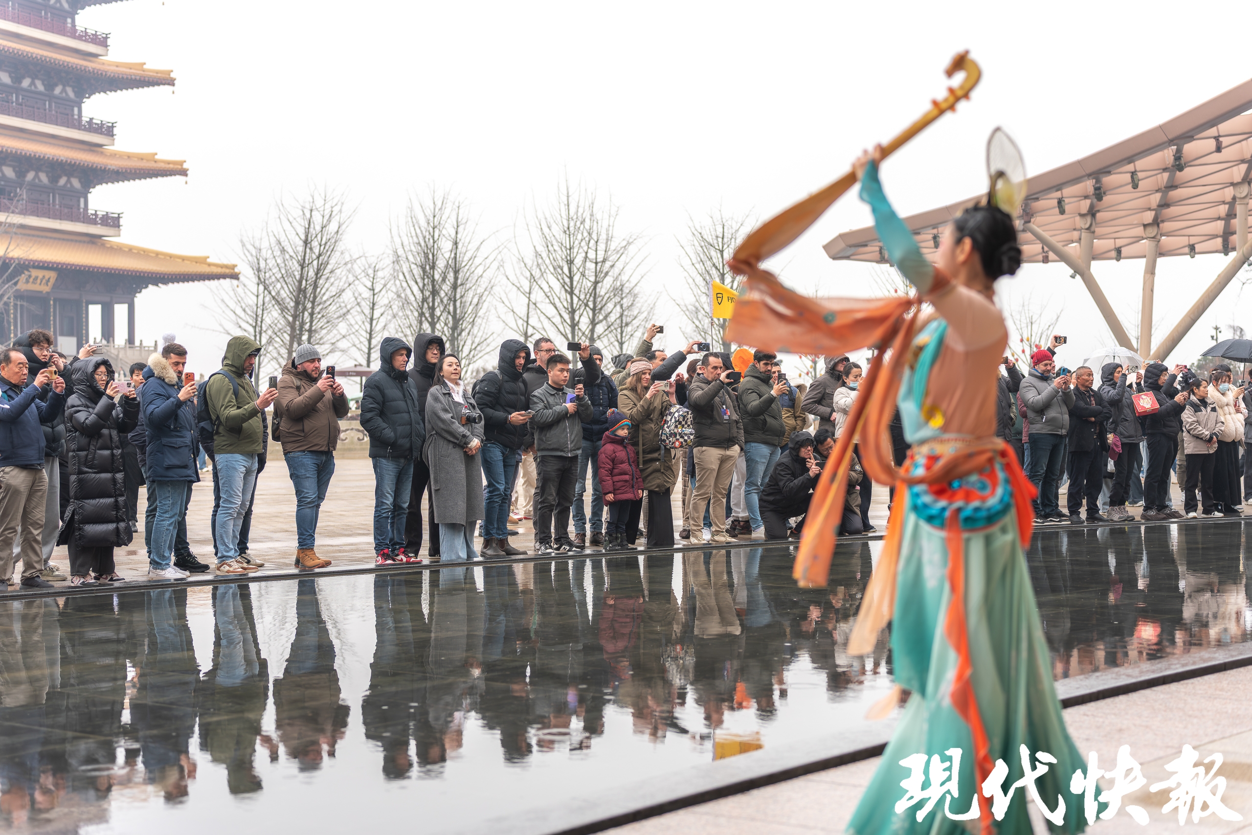 500人入境大團打卡南京“文化破壁”之旅，入境遊市場量質齊升_fororder_20260127_093324_001