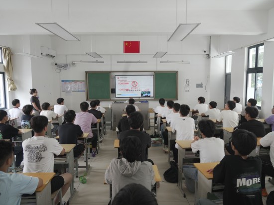 東臺開展禁毒、反詐“開學第一課”聯合宣講活動_fororder_圖片 2
