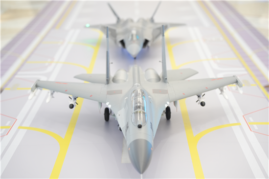 科技與商業深度融合 “飛躍創新航空展”揭幕南京ifc商場一週年慶典_fororder_圖片5