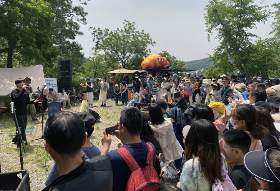 連雲港“小美滿0518愛在孔雀溝森林音樂會”點燃夏日激情_fororder_圖片 1