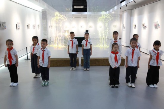 “童眼裏的英雄讚歌”少兒藏書票展活動精彩呈現_fororder_圖片 13