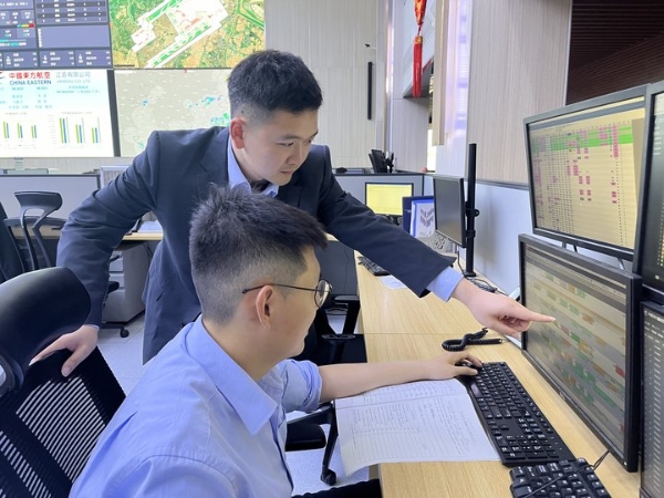 東航江蘇公司運控分中心團支部：挺膺擔當 守護藍天_fororder_日常業務交流2_副本