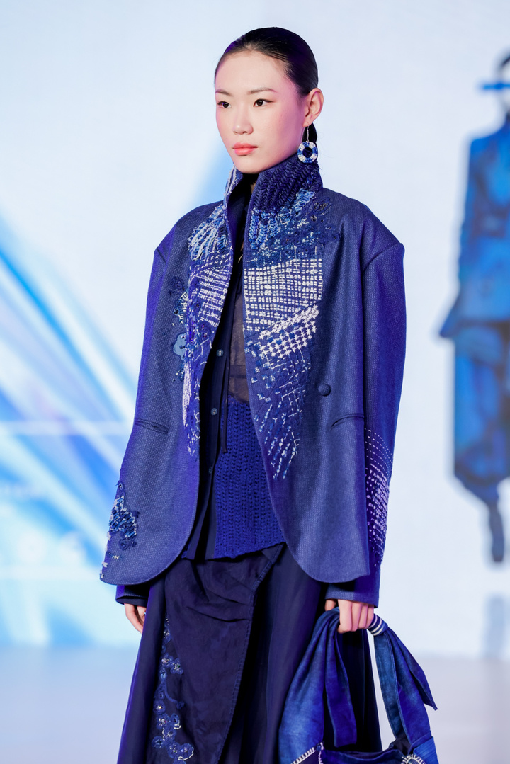 兩大秀場同日競艷 助推“時尚常熟”品牌再出圈