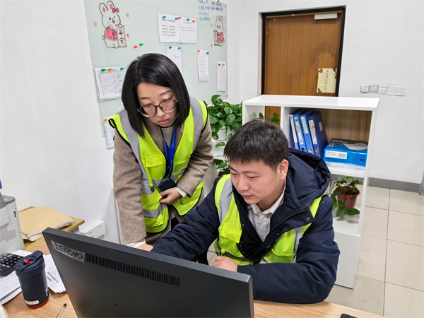 東航江蘇公司地面服務部“春潮敢為”青年學習小組：挺膺擔當勇作為_fororder_第三部分