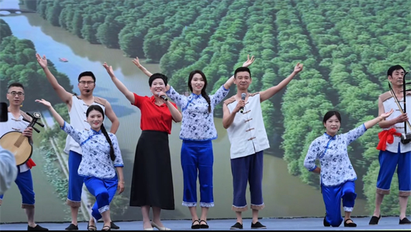 國家級非遺項目茅山號子傳承人陸愛琴新收4名徒弟_fororder_2