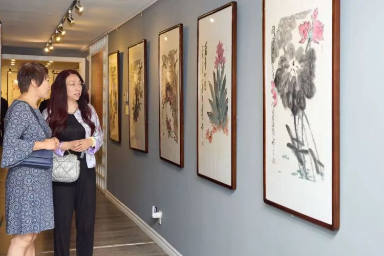 “家園——翟優&樊蕾伉儷中國畫展”在加拿大多倫多啟幕_fororder_20250826_113929_009