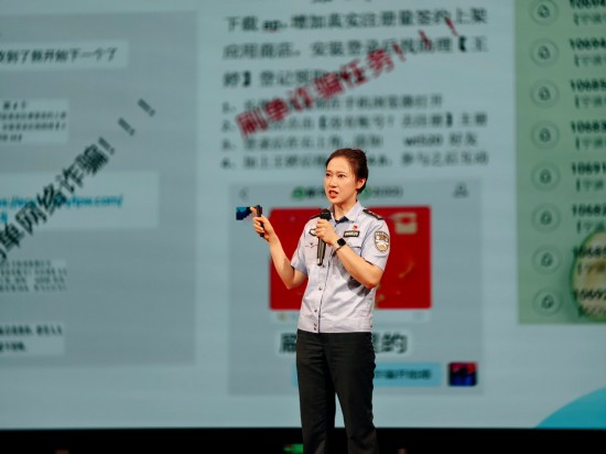 反詐防騙進校園 平安人壽南通支公司助力新生守護“錢袋子”_fororder_圖片 1