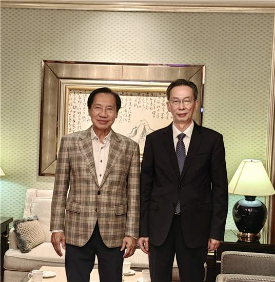 錢文華副會長會見泰國前國會主席、泰中文化經濟協會會長頗欽·蓬拉軍_fororder_微信圖片_20250610100419