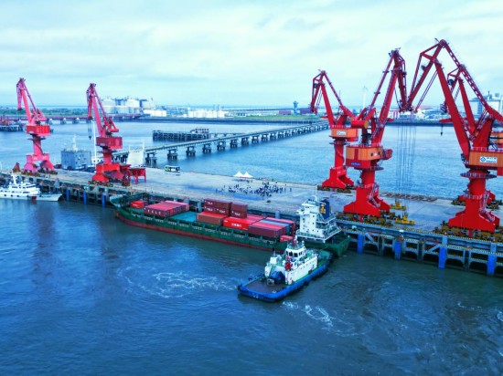 深度融入長三角一體化 南通如東洋口港“洋太”集裝箱航線開啟通江達海新篇章_fororder_圖片 2