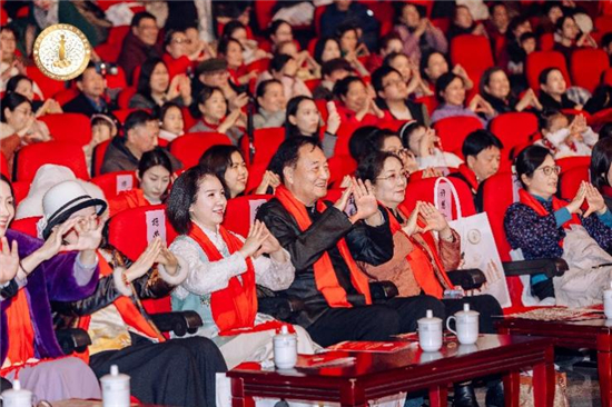 華裳新章從詩裏甦醒 全國“旗袍·詩歌春晚”熱動金陵_fororder_圖片11