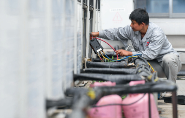 “破圈成為頂流”，“蘇超”首次寫入省政府工作報告_fororder_20260204_092411_004