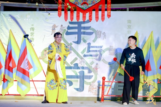 從“看客”到“主角” 南京“今熙有戲”沉浸式夜遊激活傳統戲曲魅力_fororder_圖片 2