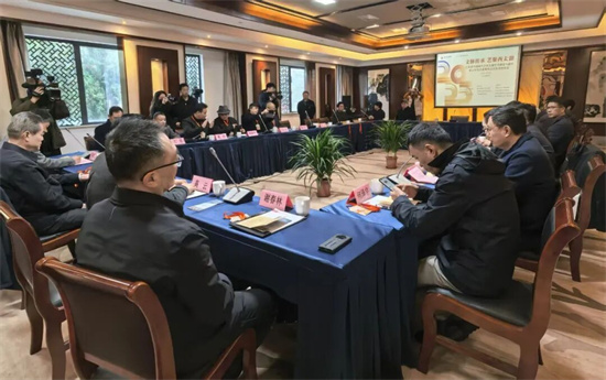 江蘇省中國畫學會西太湖學術研究與創作展示平臺共建暨校會合作簽約儀式在常州舉行_fororder_640 (1)