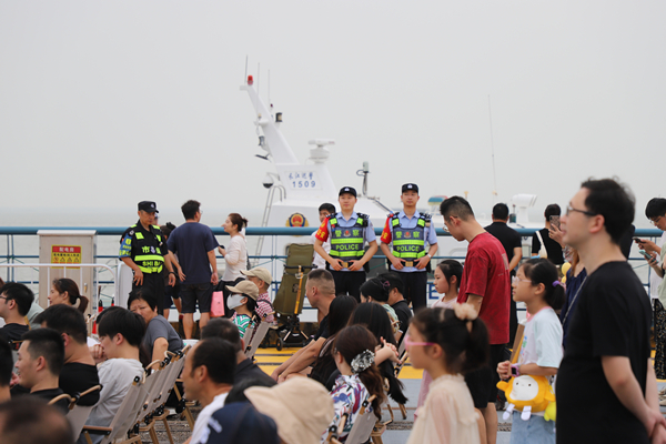 江畔文旅熱、“警”色濃 長航南通公安多維築牢國慶平安防線_fororder_13