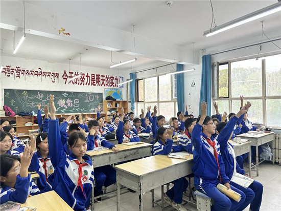 “石榴花開結同心，雙語雲學築夢圓” 南通大學外國語學院開展雙語雲課堂活動_fororder_圖片10