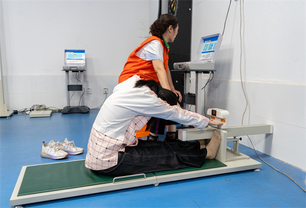 中國藥科大學開展教職工體質健康測試助力“健康中國”建設_fororder_18