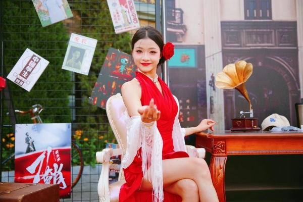 淮安方特“復古風情節”盛夏狂歡正酣 暑期特惠歡樂再續_fororder_圖片4_副本