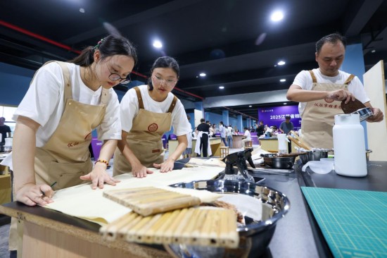 “蘭臺工匠”大比拼 江蘇省檔案行業職業技能競賽在蘇州舉辦_fororder_圖片 2