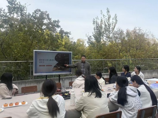 泰州職業技術學院藝術學院開展“十月的獻禮” 美育系列實踐活動_fororder_圖片 1