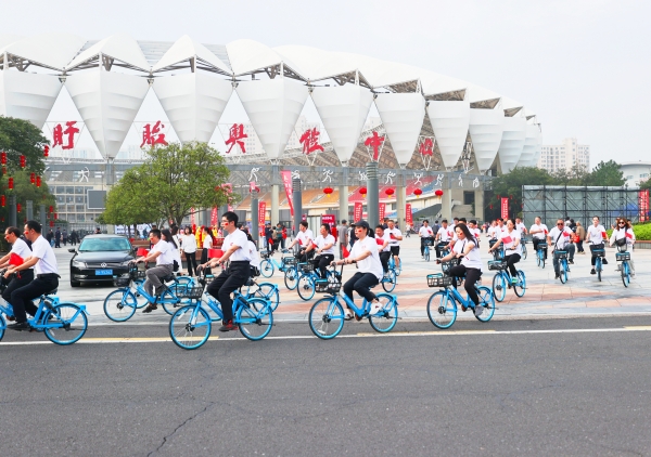江蘇盱眙：國慶騎行潮 車輪丈量城市發展變遷_fororder_微信圖片_2025-10-01_191749_945_副本