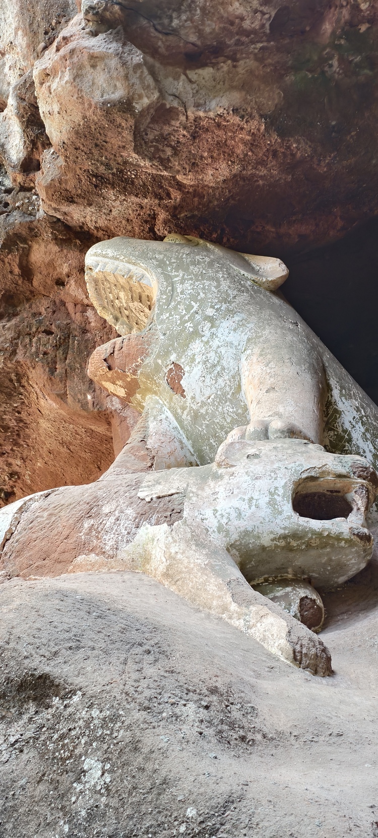 “傳文化薪火 奏時代強音”採訪團走進通天岩：“青山佳處”的“文化寶庫”